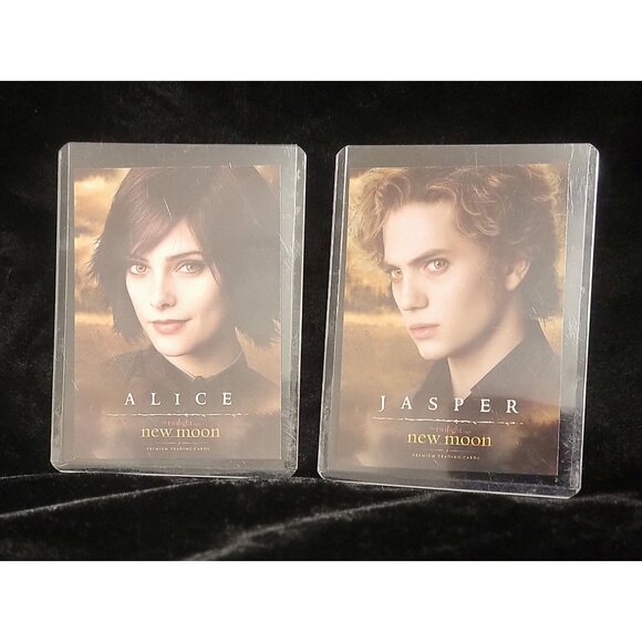 Collectible Alice and Jasper New Moon Trading Cards with Protective Sheaths - Picture 4 of 8